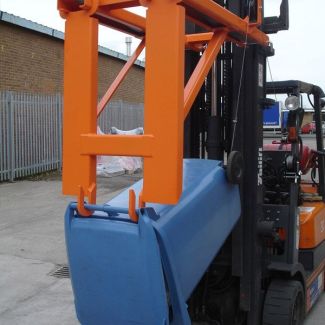 The fork mounted wheelie bin lifter is designed to lift, move and empty 90 to 240 litre wheelie bins safely & efficiently