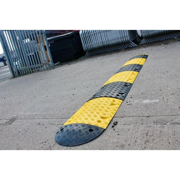 10mph Limit Road Bump Black & Yellow