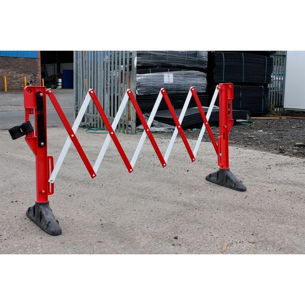 Titan Expandable Barrier