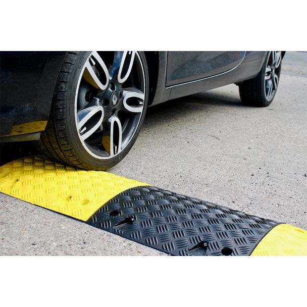 10mph Limit Road Speed Bump