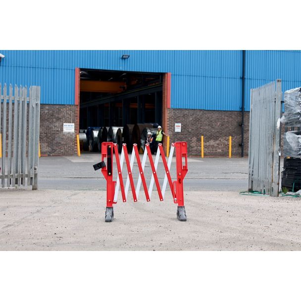 Titan Safety Barrier Expandable Small