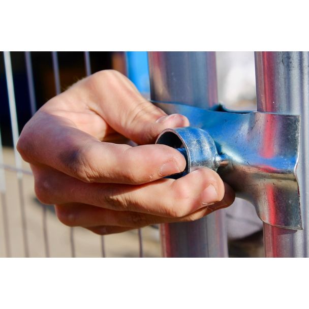 Anti-Steal Fence Clip Coupler