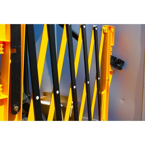 Yellow & Black Titan Expandable Barrier