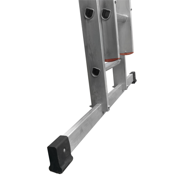 Industrial Aluminium Triple Extension Ladder from Hermeq.