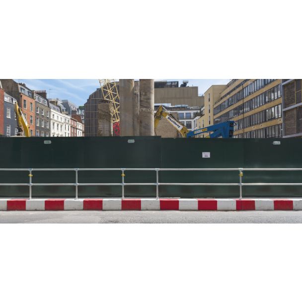 Battery Powered Hoarding Light