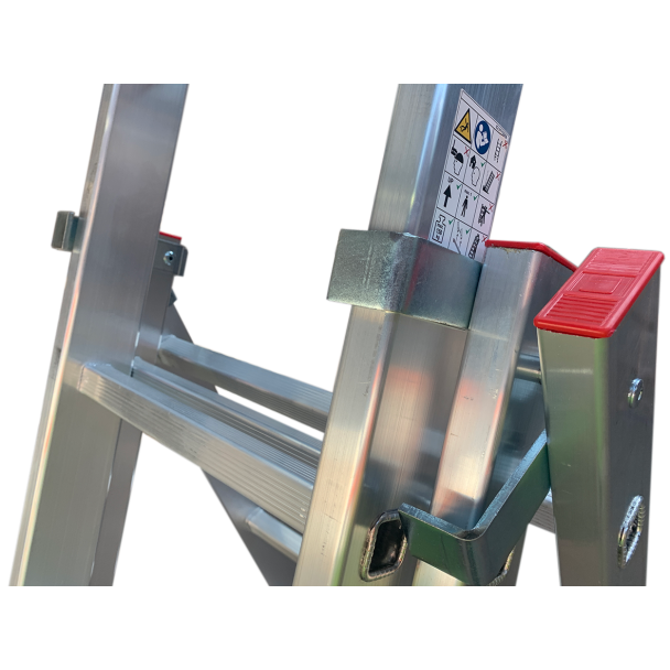 Triple Combination Ladder top close up.