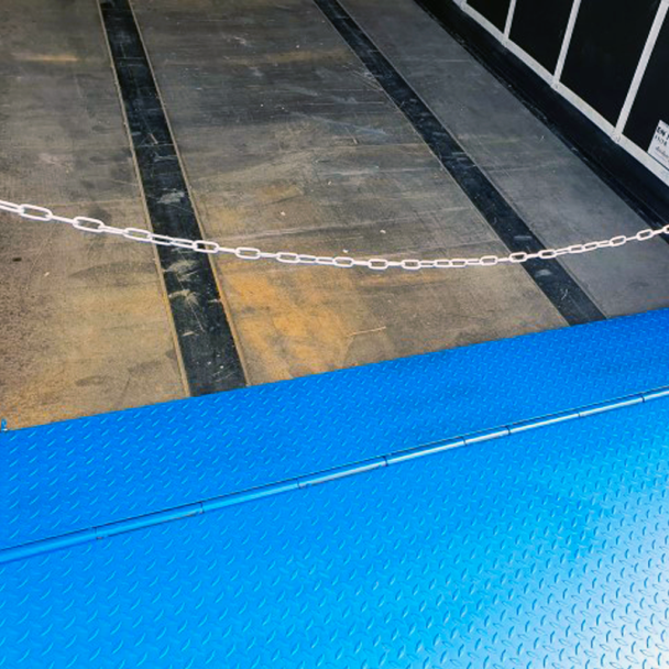 Simple Platform With Rungs Folding Plate