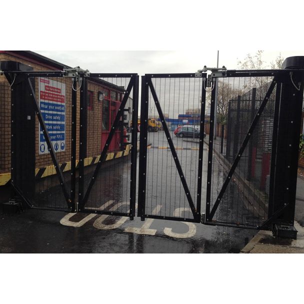 Bi-Folding Speed Gates Mesh