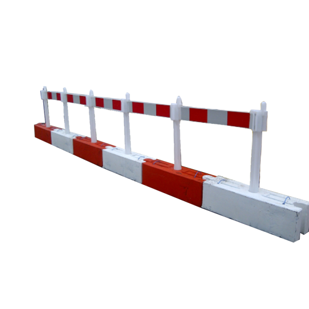 side view of oaklog barrier