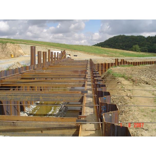 Shoring Beams
