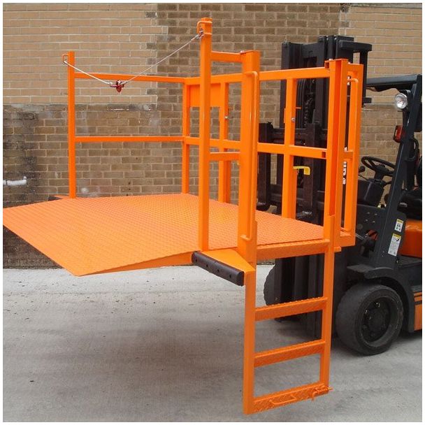 Roll Cage Lifter