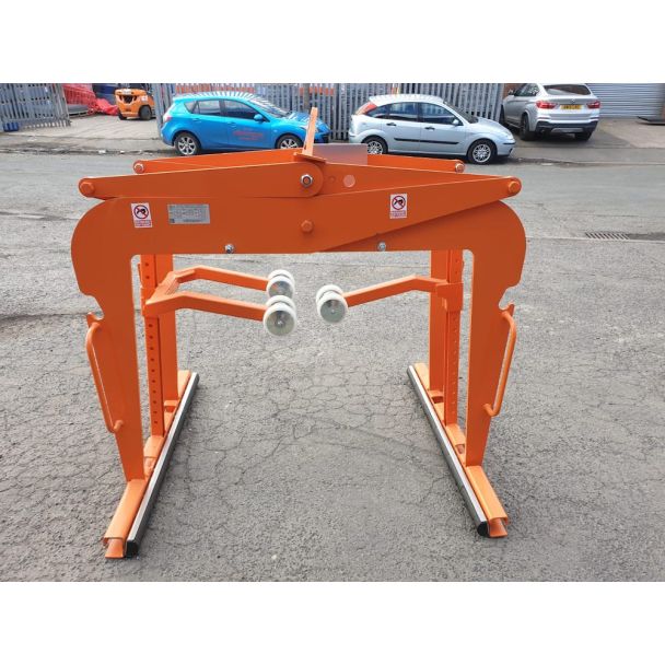 Lifting Scissor Grab