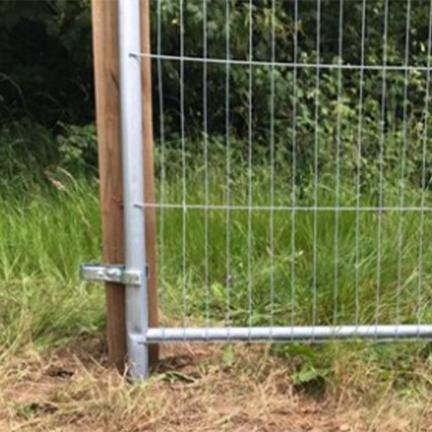 Tree Protection Fencing – Timber Posts