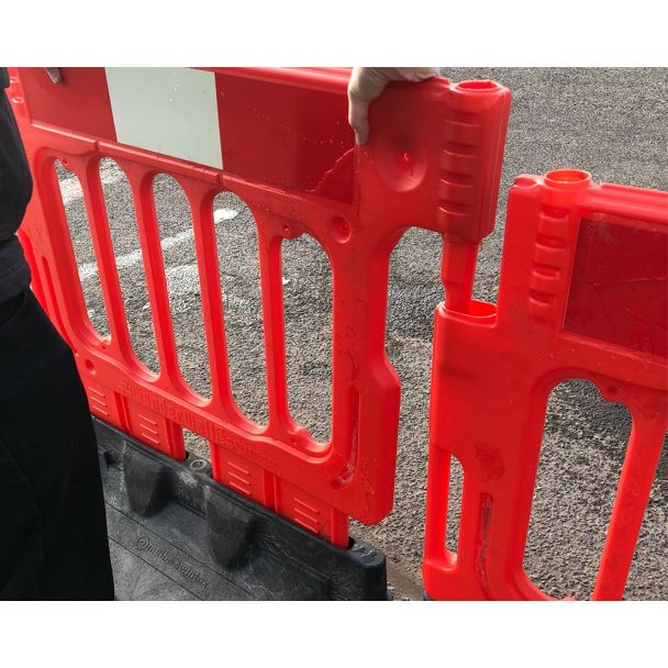 Wonder Wall barrier Connecting